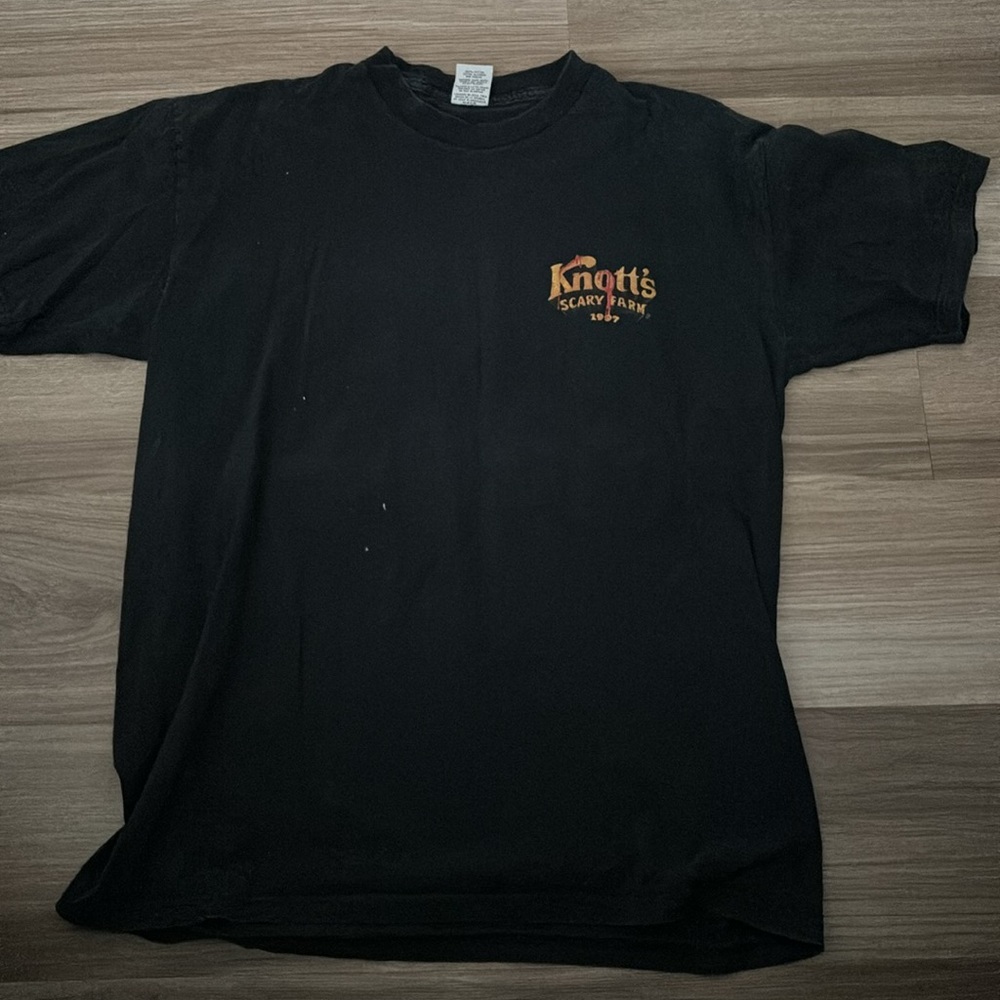 knott’s berry farm tshirt vintage!!